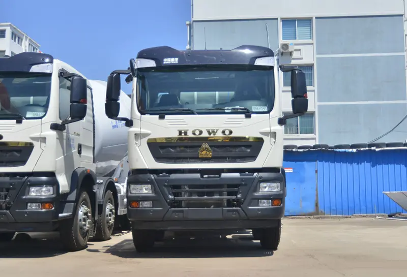 Used Sinotruk HOWO TX 8X4 Mixer Truck-1