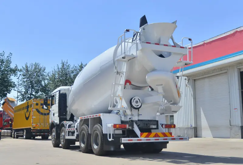 Used Sinotruk HOWO TX 8X4 Mixer Truck-3