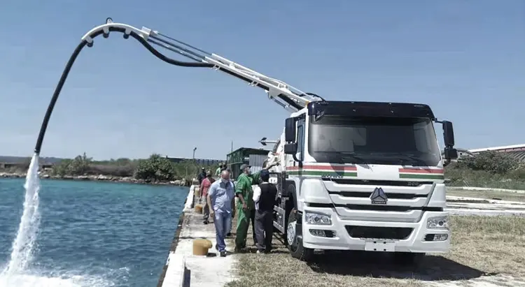 sinotruk howo 7 6×4 Water Truck-4
