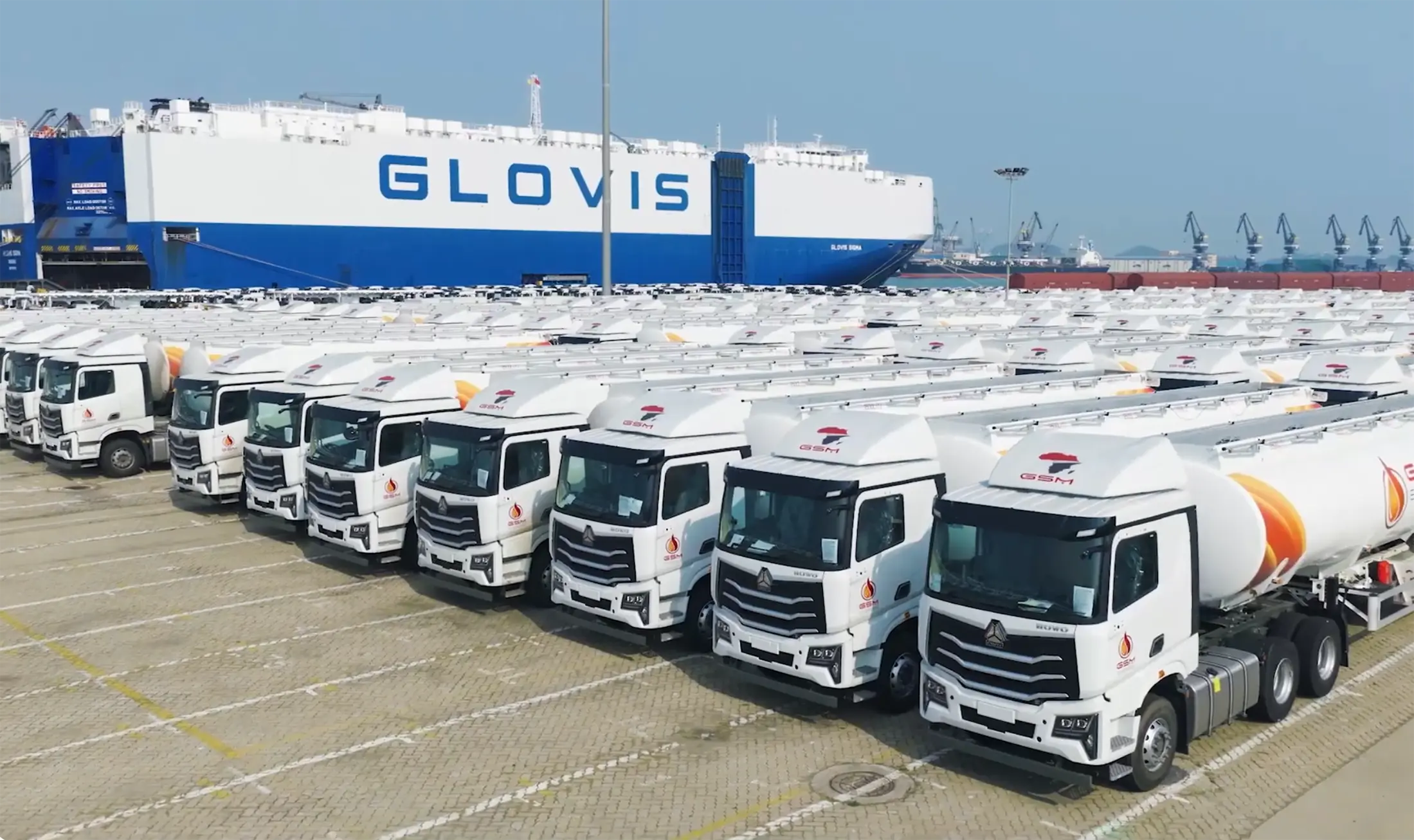 From a Record-Breaking 16,000 Units: Sinotruk Group's Globalization Journey